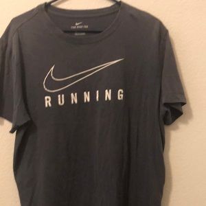THE NIKE TEE- RUNNING